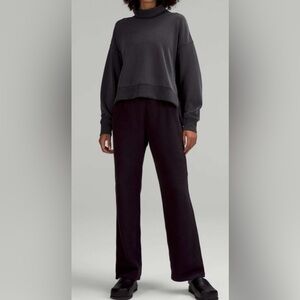 Lululemon Softstreme Turtleneck Pullover
Black SZ. 8 NWOT